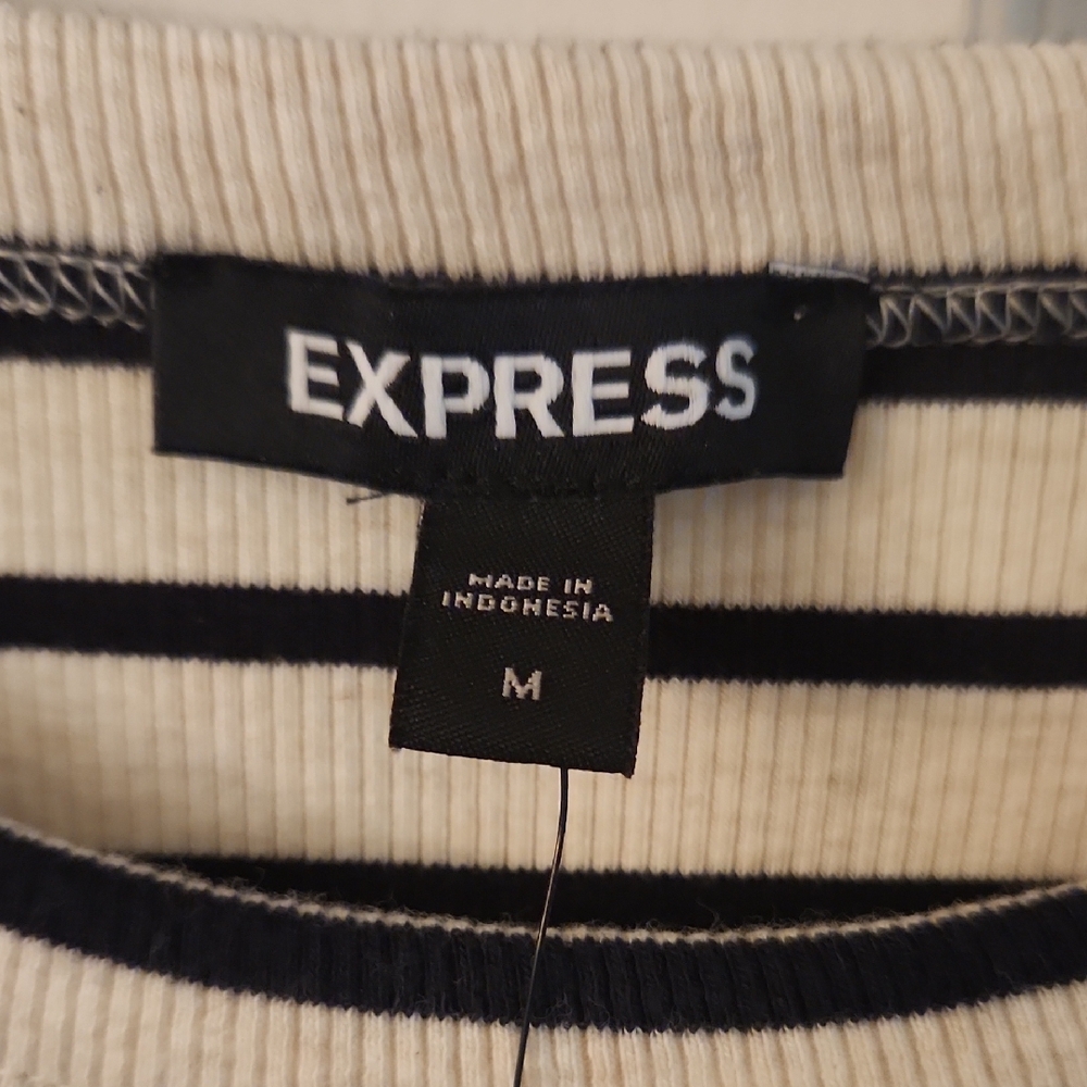 Express Striped Ruffle Sleeve Top - Picture 2 of 4